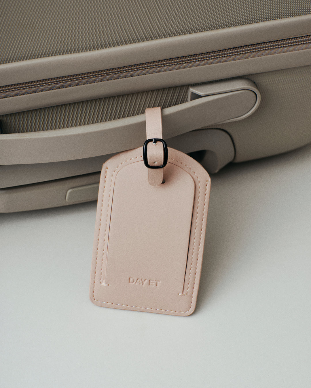 Day Luggage Tag