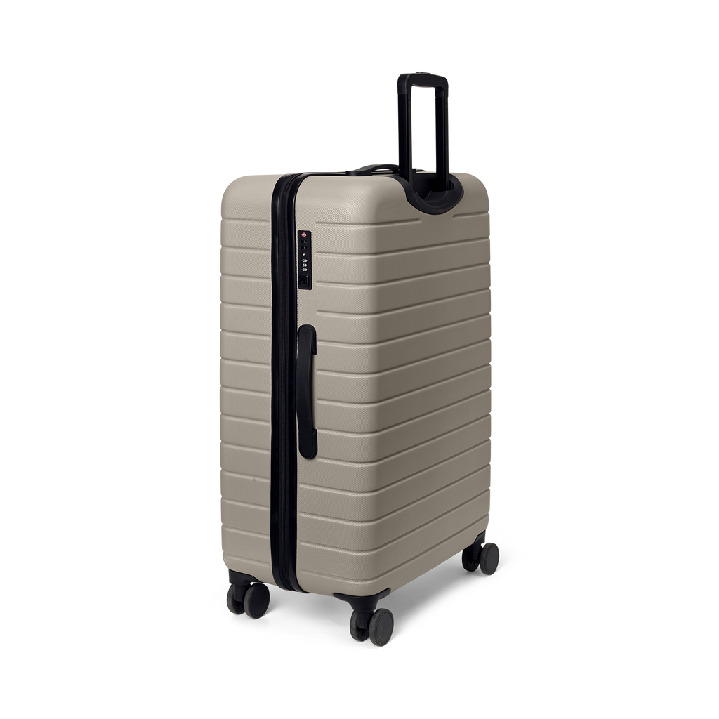 Day DXB 28" Suitcase LOGO