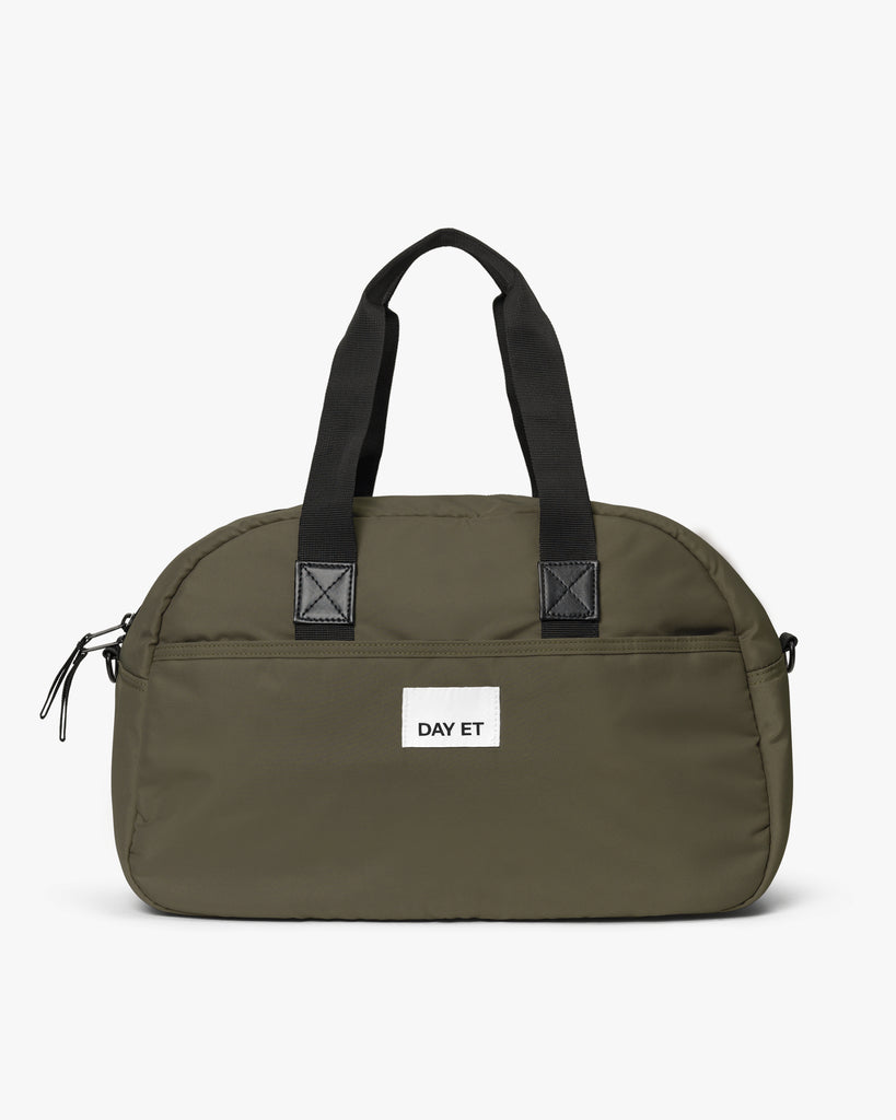 Day Gweneth RE-S 1Nighter