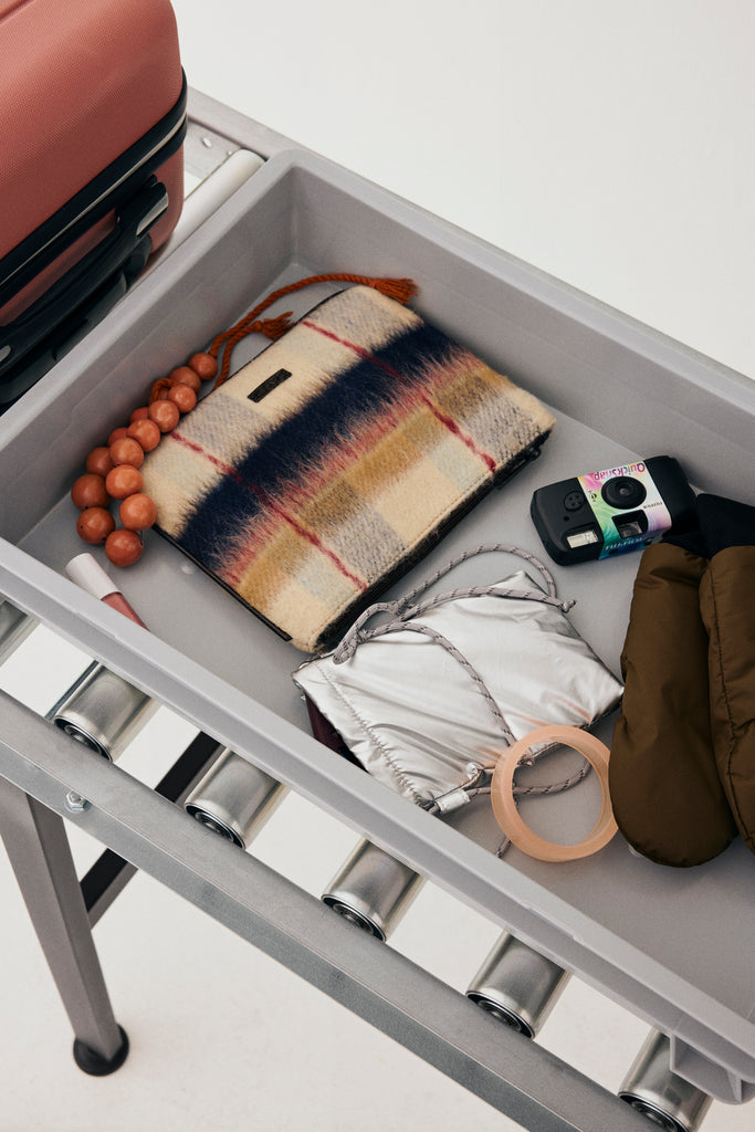 Day Woolen Check CB Pouchy