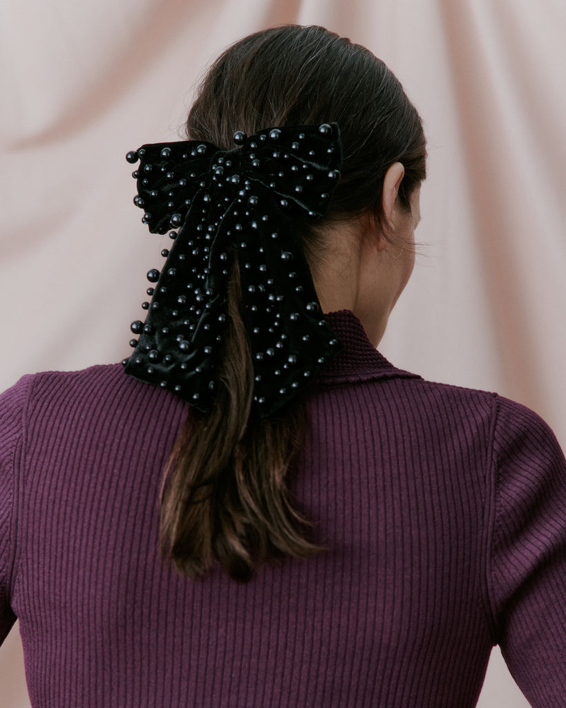 Day Pearly Velvet Bow