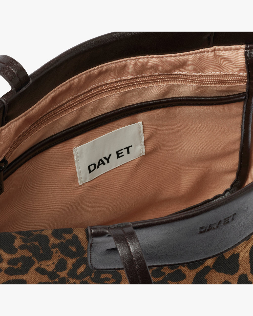Day Wild Leo Bag