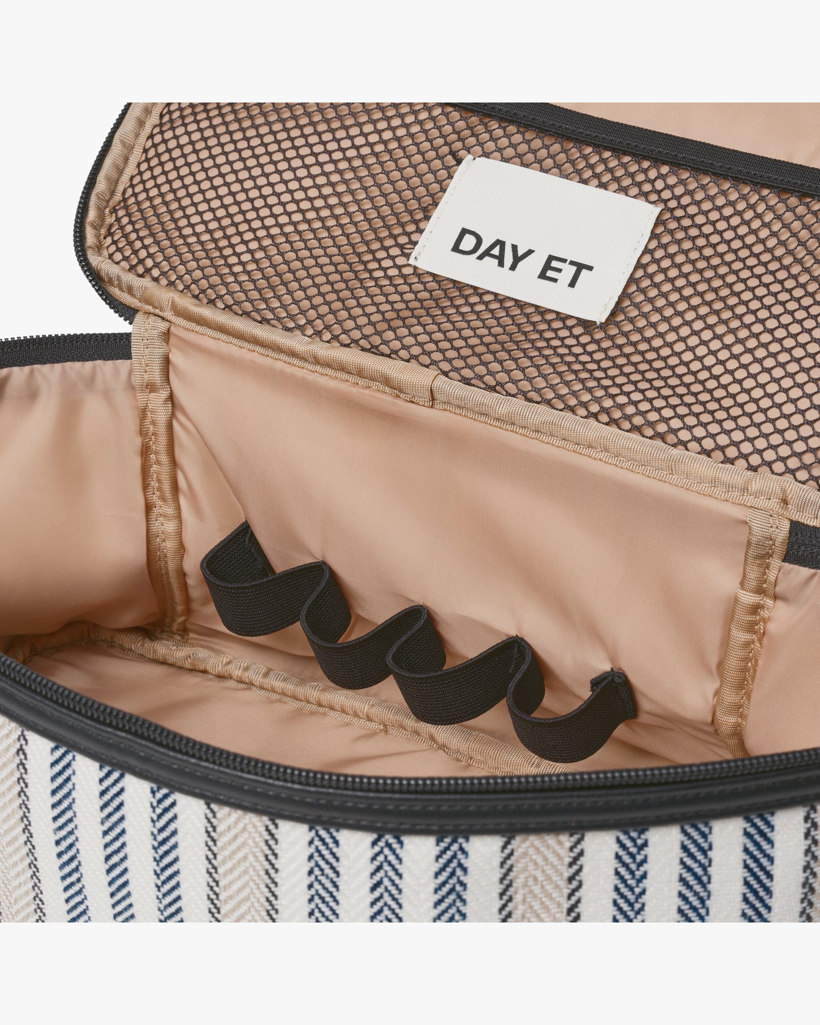 Day Gweneth J Vacay Box