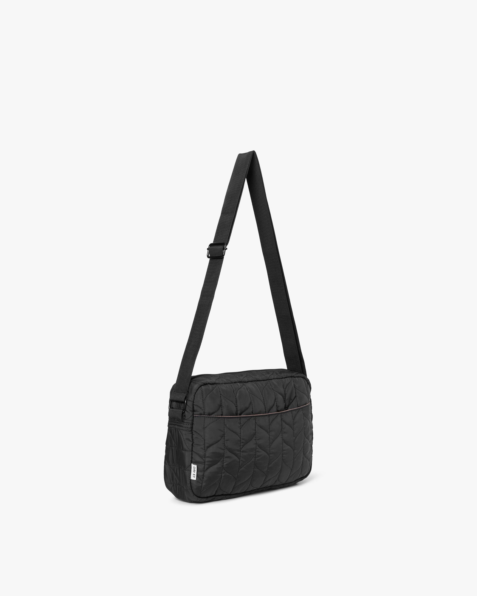 Medium Leaf Quilt Camera Crossbody Bag
